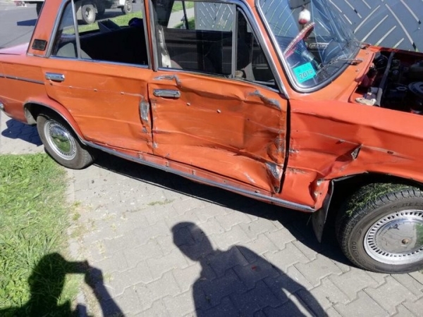 «Газель» и «Жигули» столкнулись в Брестской области «Газель» и «Жигули» столкнулись в Брестской области